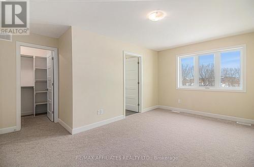 363 Voyageur Place, Russell, ON - Indoor Photo Showing Other Room