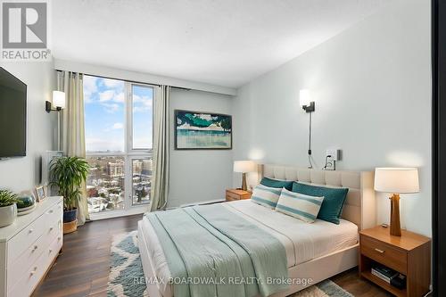 Secondary bedroom - 2305 - 1025 Richmond Road, Ottawa, ON - Indoor Photo Showing Bedroom