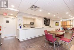 Party room kitchen - 