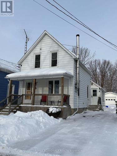 416 Dibble Street E, Prescott, ON - Outdoor With Deck Patio Veranda With Facade