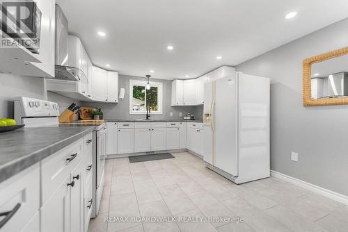 416 Dibble Street E, Prescott, ON - Indoor Photo Showing Kitchen