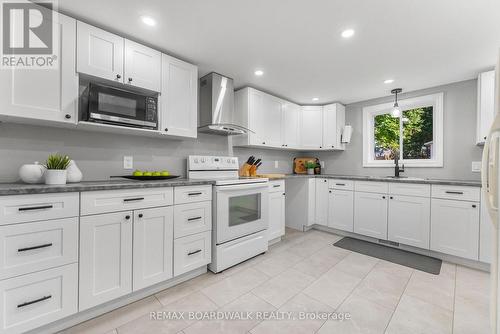 416 Dibble Street E, Prescott, ON - Indoor Photo Showing Kitchen