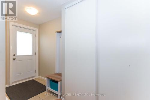 87A - 758 St Andre Drive, Ottawa, ON - Indoor Photo Showing Other Room