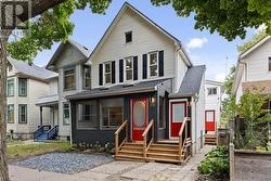 UNIT 3 - 304 LINCOLN ROAD  Windsor, ON N8Y 2G4