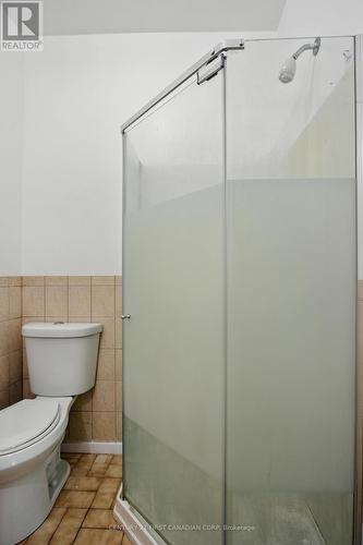 111 Wharncliffe Road N, London North (North N), ON - Indoor Photo Showing Bathroom