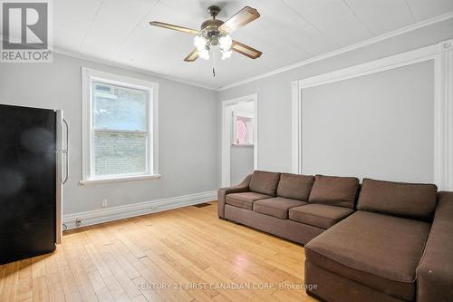 111 Wharncliffe Road N, London North (North N), ON - Indoor Photo Showing Living Room