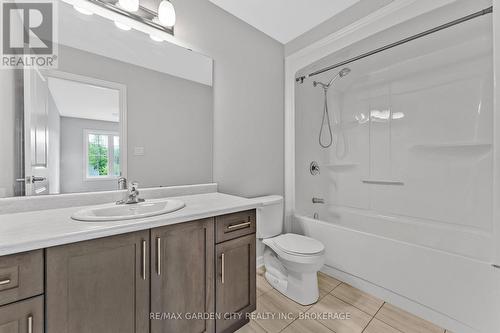4 - 340 Prospect Point Road N, Fort Erie (Ridgeway), ON - Indoor Photo Showing Bathroom