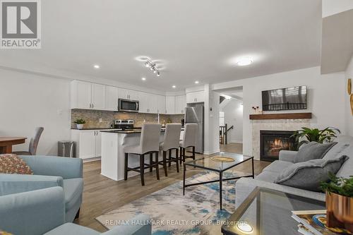 501 Parade Drive, Ottawa, ON - Indoor With Fireplace