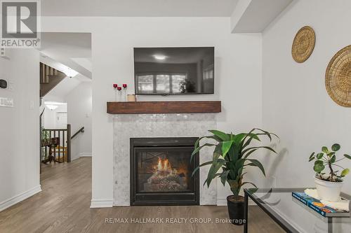 501 Parade Drive, Ottawa, ON - Indoor Photo Showing Living Room With Fireplace