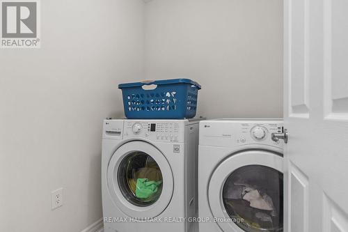 501 Parade Drive, Ottawa, ON - Indoor Photo Showing Laundry Room