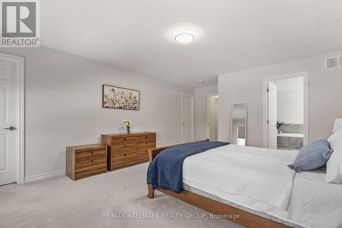 501 Parade Drive, Ottawa, ON - Indoor Photo Showing Bedroom