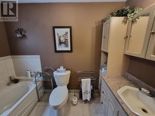 349 Fourth Ave, Sault Ste. Marie, ON - Indoor Photo Showing Bathroom