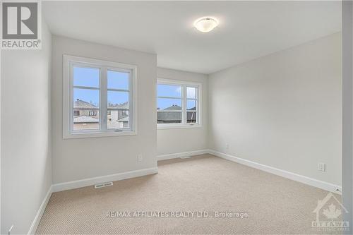 409 Falcon Lane, Russell, ON - Indoor Photo Showing Other Room