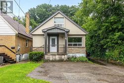 177 CLONMORE DRIVE  Toronto, ON M1N 1Y2