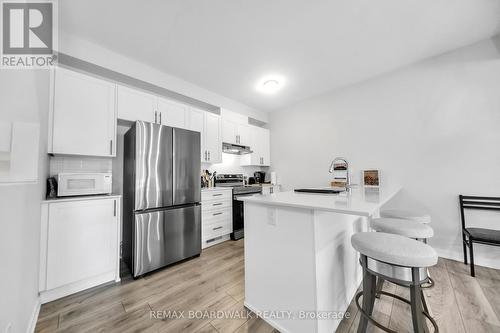 189 Beebalm Crescent, Ottawa, ON - Indoor Photo Showing Kitchen With Stainless Steel Kitchen