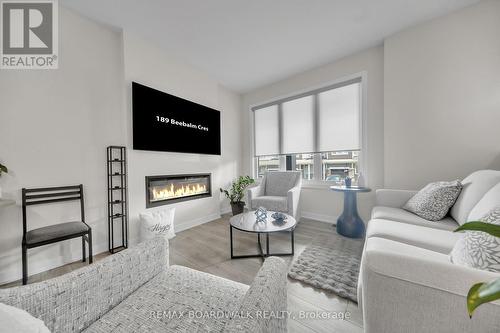 189 Beebalm Crescent, Ottawa, ON - Indoor Photo Showing Living Room With Fireplace