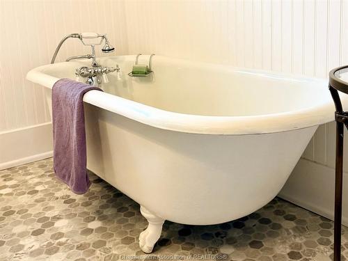 243 Chatham Street South, Blenheim, ON 