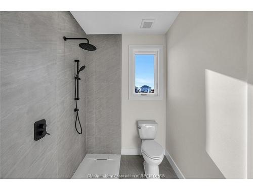 172 Rosewood Crescent, Chatham, ON 