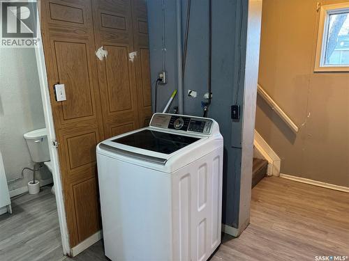 201 Y Avenue S, Saskatoon, SK - Indoor Photo Showing Laundry Room