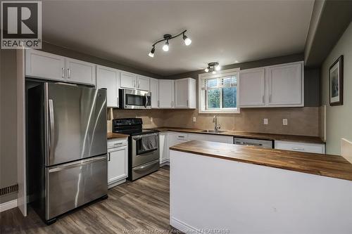 8470 Malden, Lasalle, ON - Indoor Photo Showing Kitchen