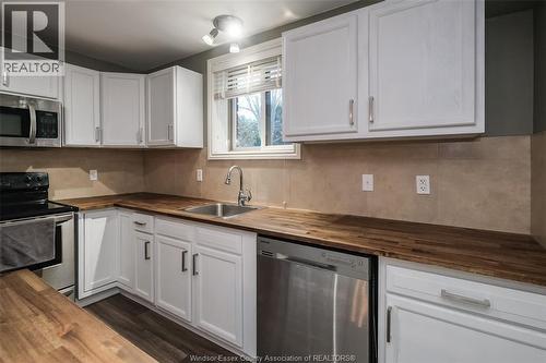 8470 Malden, Lasalle, ON - Indoor Photo Showing Kitchen