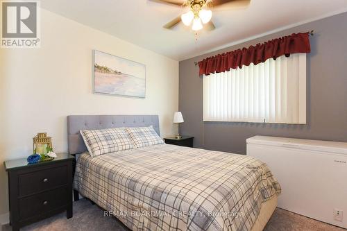 7032 Mason Street, Ottawa, ON - Indoor Photo Showing Bedroom