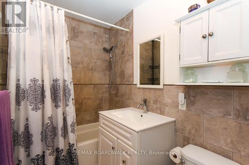 7032 Mason Street, Ottawa, ON - Indoor Photo Showing Bathroom