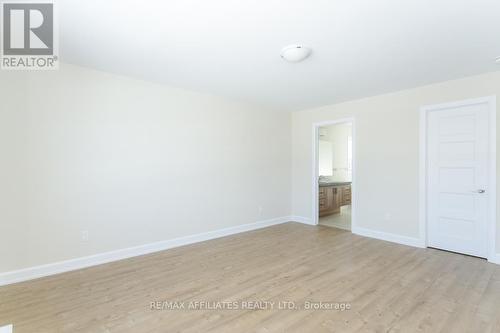 1060 Chablis Crescent, Russell, ON - Indoor Photo Showing Other Room