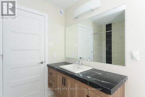 1060 Chablis Crescent, Russell, ON - Indoor Photo Showing Bathroom