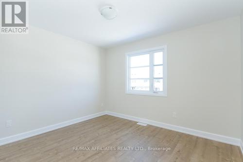 1060 Chablis Crescent, Russell, ON - Indoor Photo Showing Other Room