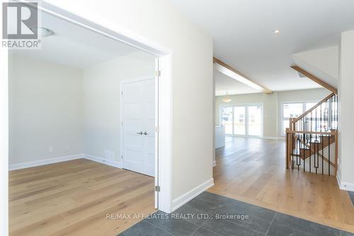 1060 Chablis Crescent, Russell, ON - Indoor Photo Showing Other Room