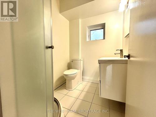 17 Glen Robert Drive, Toronto, ON - Indoor Photo Showing Bathroom