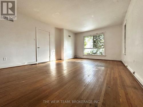 17 Glen Robert Drive, Toronto, ON - Indoor