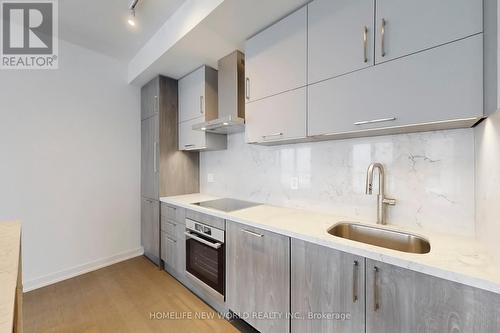 1605 - 8119 Birchmount Road, Markham, ON - Indoor Photo Showing Kitchen With Upgraded Kitchen