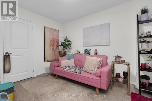 4 - 19 Cheltenham Road, Barrie, ON - Indoor