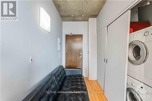 505 - 383 Cumberland Street, Ottawa, ON - Indoor Photo Showing Laundry Room