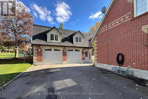 31 Ambleside Drive, Scugog, ON - Outdoor