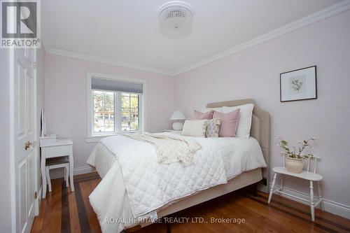31 Ambleside Drive, Scugog, ON - Indoor Photo Showing Bedroom