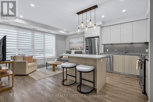 805 - 195 Hunter E, Peterborough (Ashburnham Ward 4), ON - Indoor Photo Showing Kitchen With Upgraded Kitchen