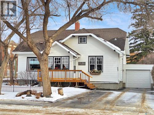 845 Alder AVENUE  Moose Jaw, SK S6H 0X7