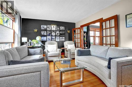 845 Alder Avenue, Moose Jaw, SK - Indoor Photo Showing Living Room