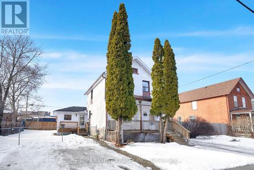 164 Albert Street, Oshawa, ON - Outdoor