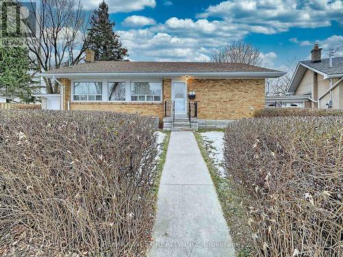 4 Kitson Drive, Toronto, ON - Outdoor