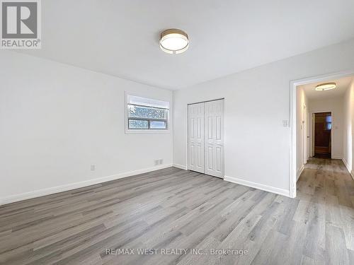 4 Kitson Drive, Toronto, ON - Indoor Photo Showing Other Room