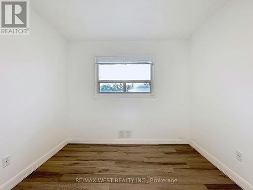 4 Kitson Drive, Toronto, ON - Indoor Photo Showing Other Room