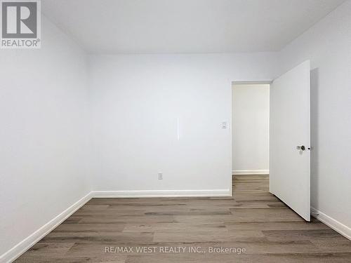 4 Kitson Drive, Toronto, ON - Indoor Photo Showing Other Room