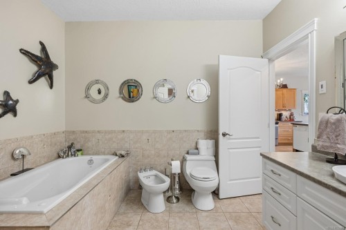 1781 Thurber Rd, Comox, BC 