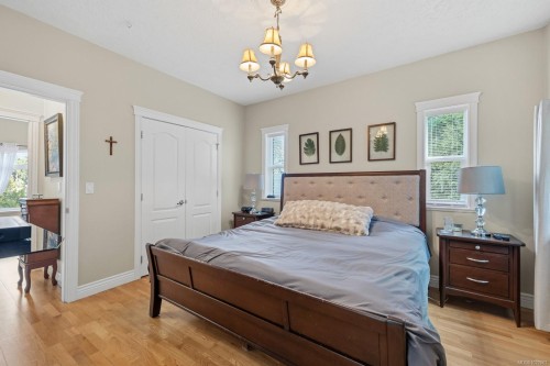 1781 Thurber Rd, Comox, BC 