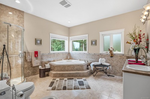 1781 Thurber Rd, Comox, BC 