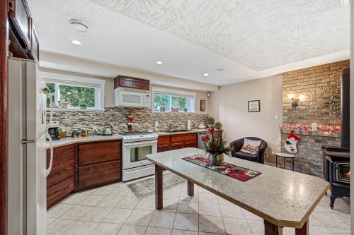 1781 Thurber Rd, Comox, BC 